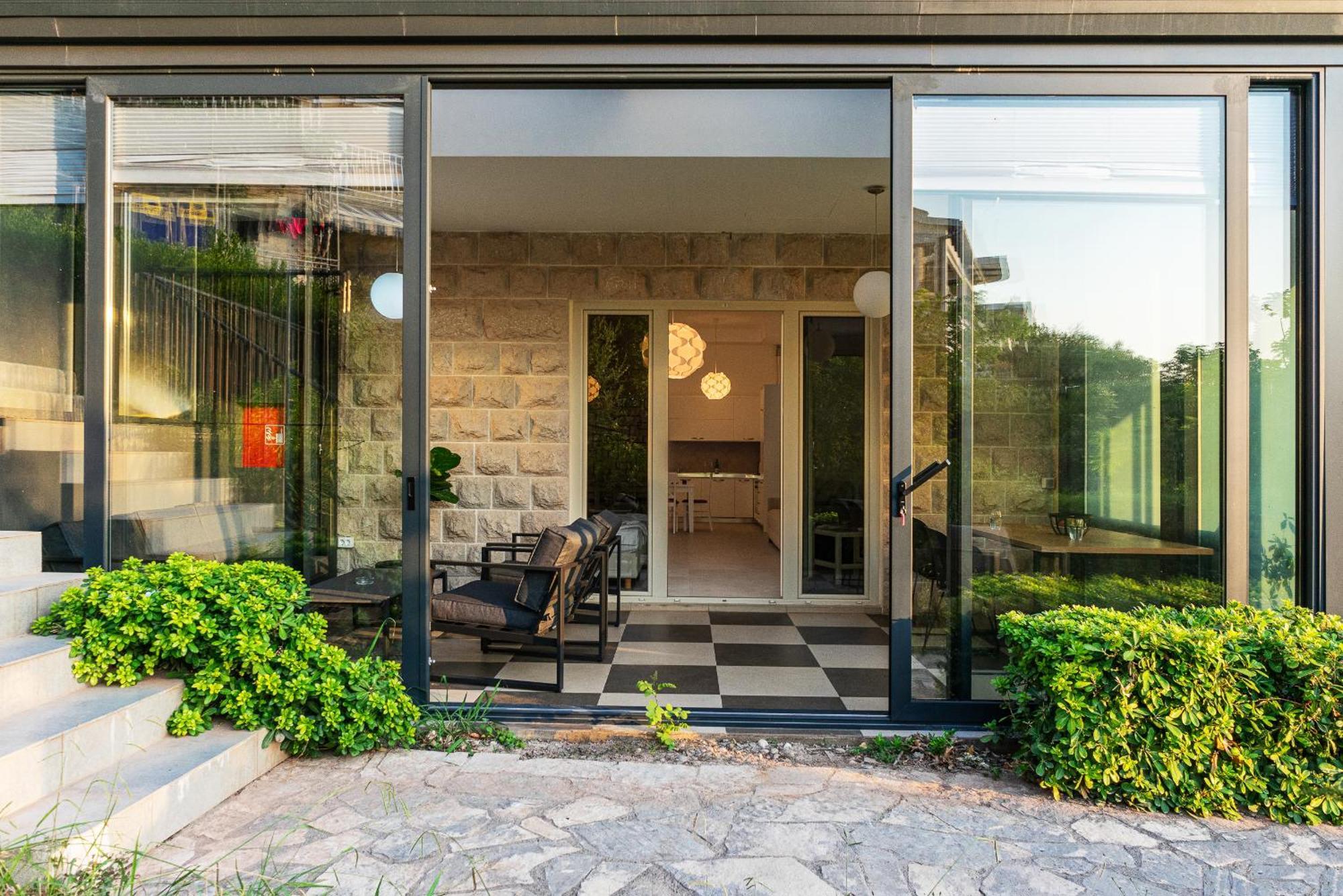 Vertmont Apartments Свети-Стефан Экстерьер фото