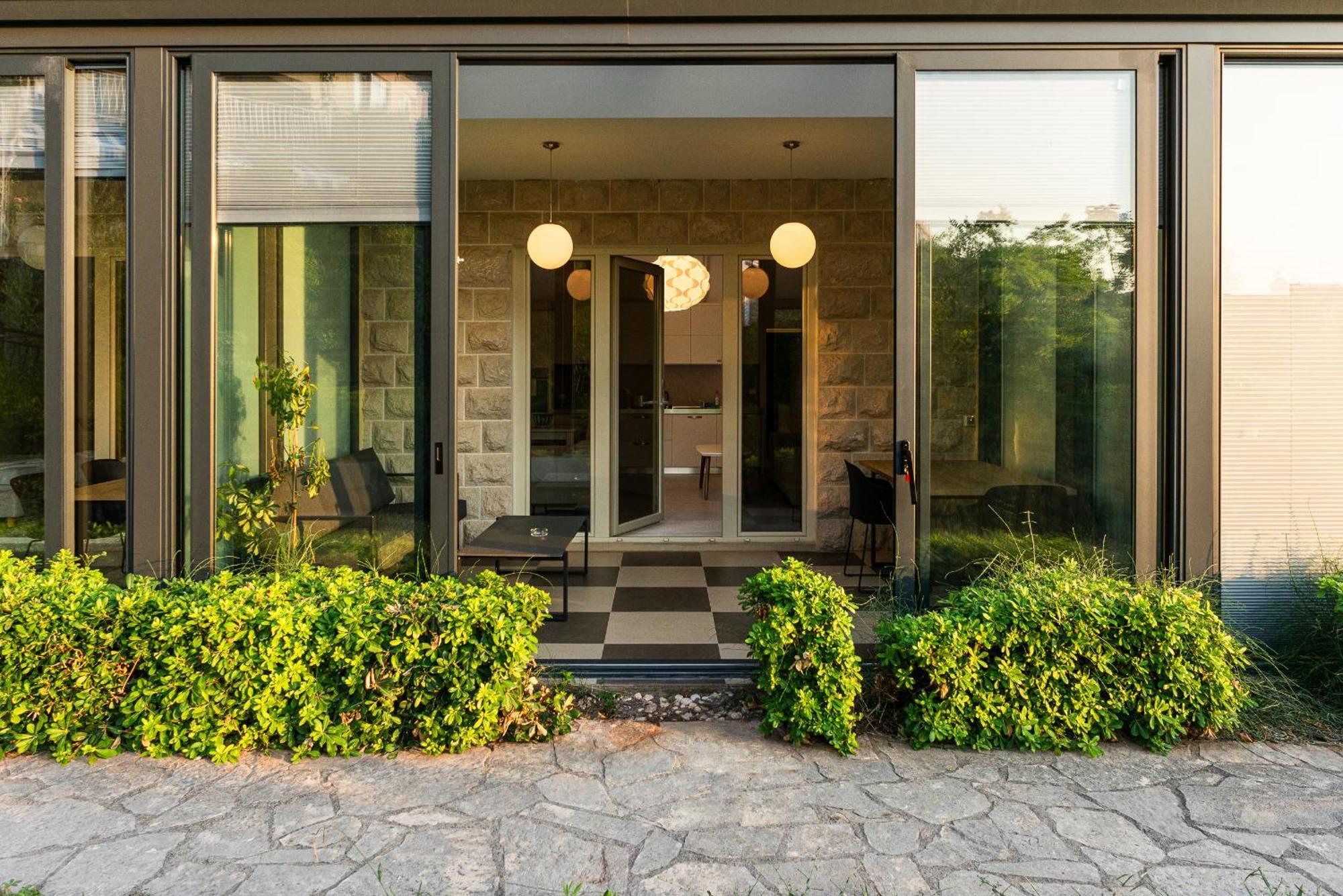 Vertmont Apartments Свети-Стефан Экстерьер фото